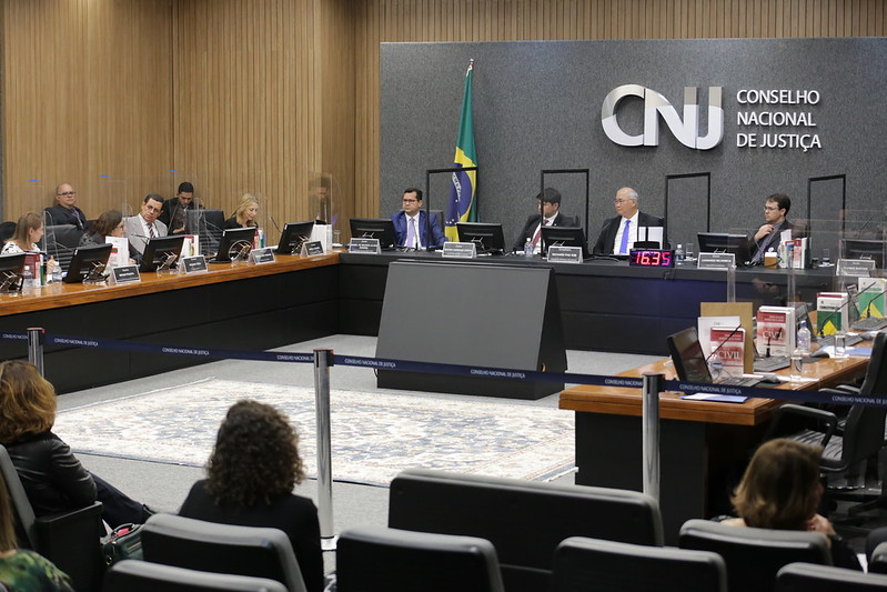 Imagem colorida do plenário do conselho nacional de justiça durante sua 355ª Sessão Ordinária