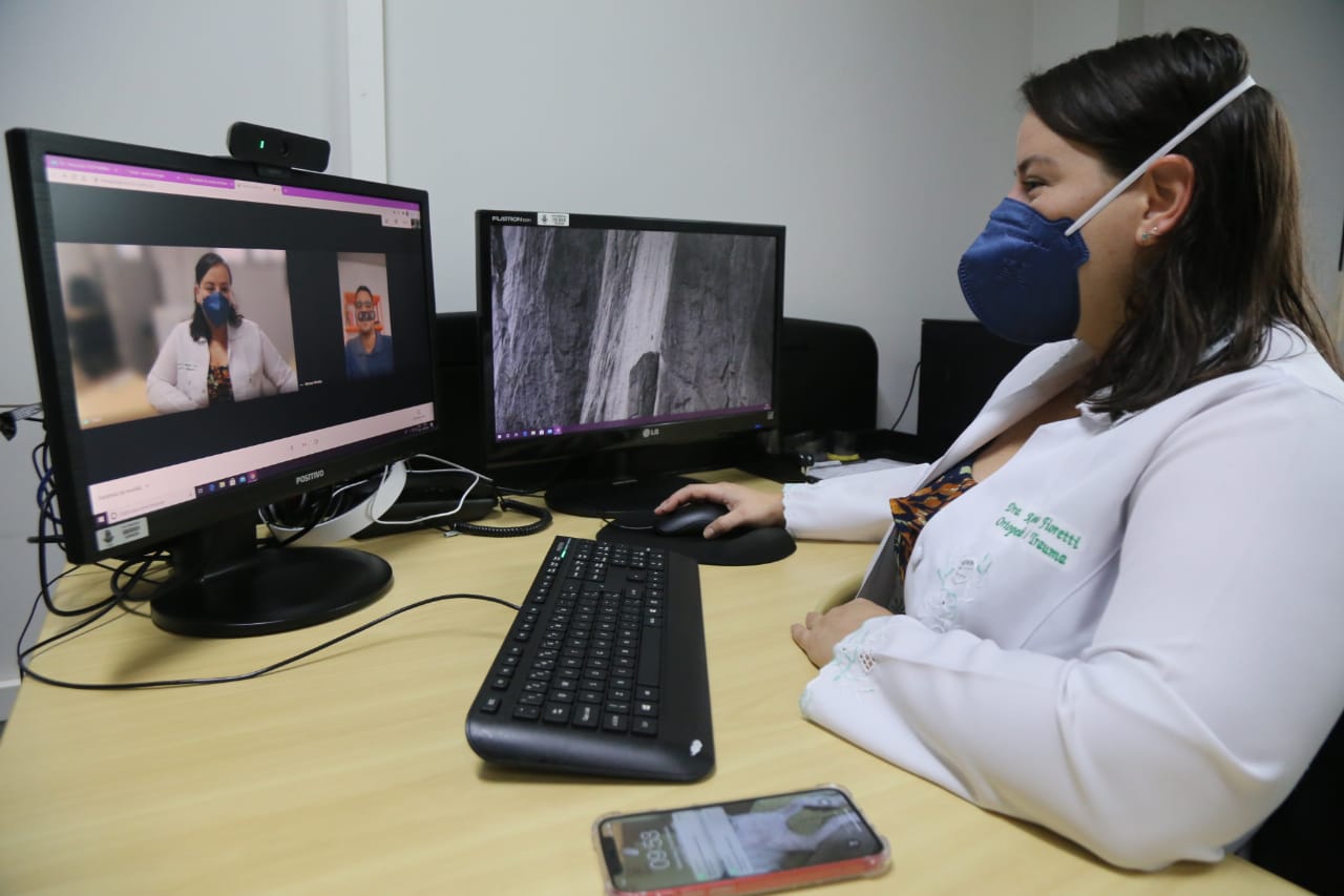 Consulta por telemedicina.