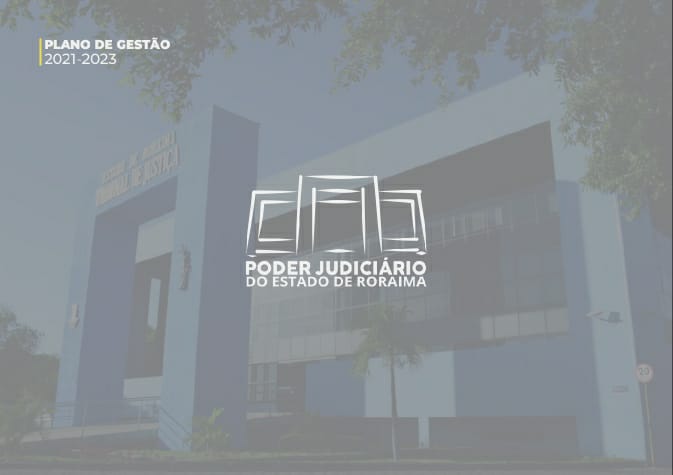 Banner do plano de gestão, com foto do Palácio da Justiça desfocado com o fundo da imagem e no centro da imagem o símbolo do TJ.
