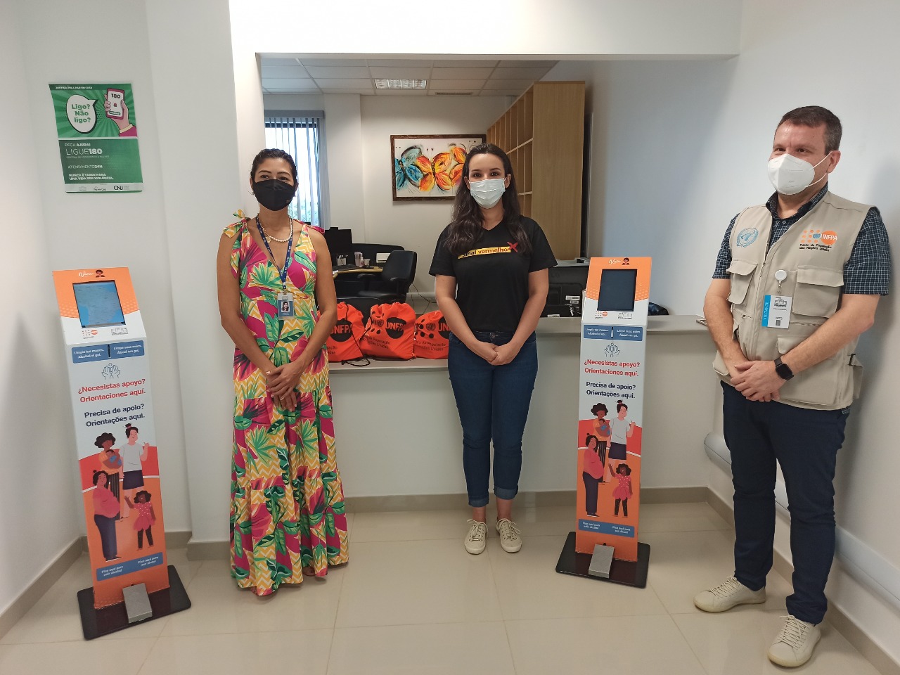 Juíza Suelen Alves, psicopedagoga da Coordenadoria de Violência Doméstica do TJRR, Aurilene Mesquita e o chefe de escritório do Unfpa, Igo Martini