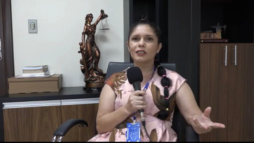 A servidora Claudete Silva coordena as ações da Comissão Permanente de Acessibilidade e Inclusão