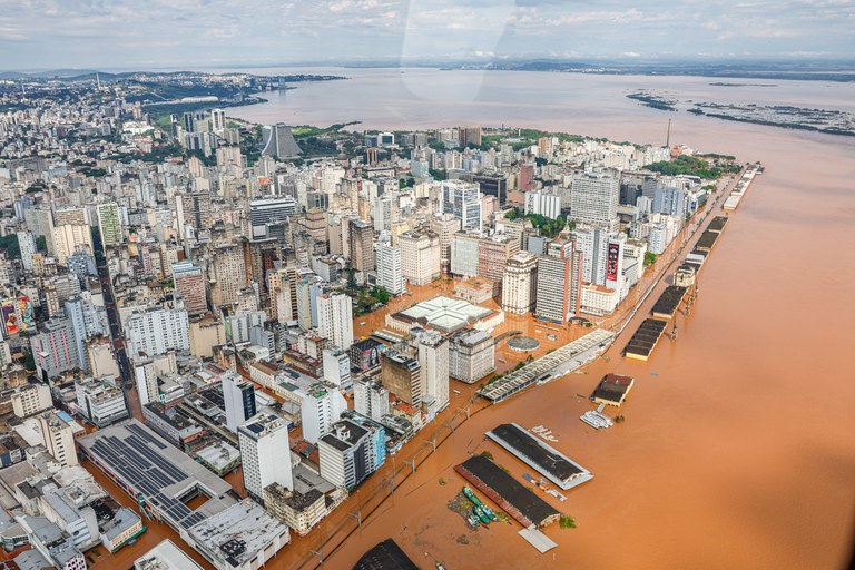 Imagem colorida da cidade de Porto Alegre inundada