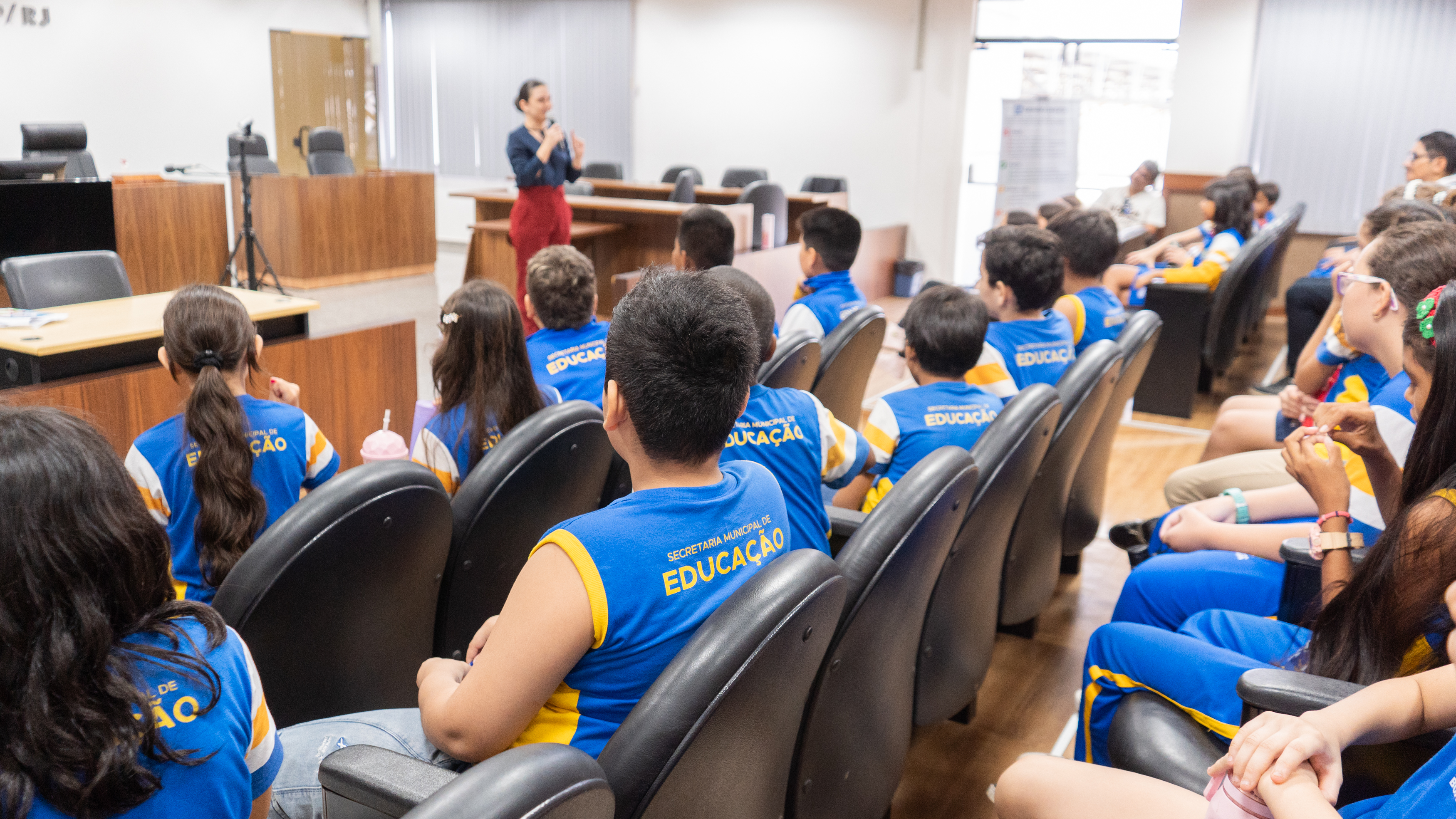 Estudantes visitam Fórum Criminal e conhecem funcionamento do Judiciário