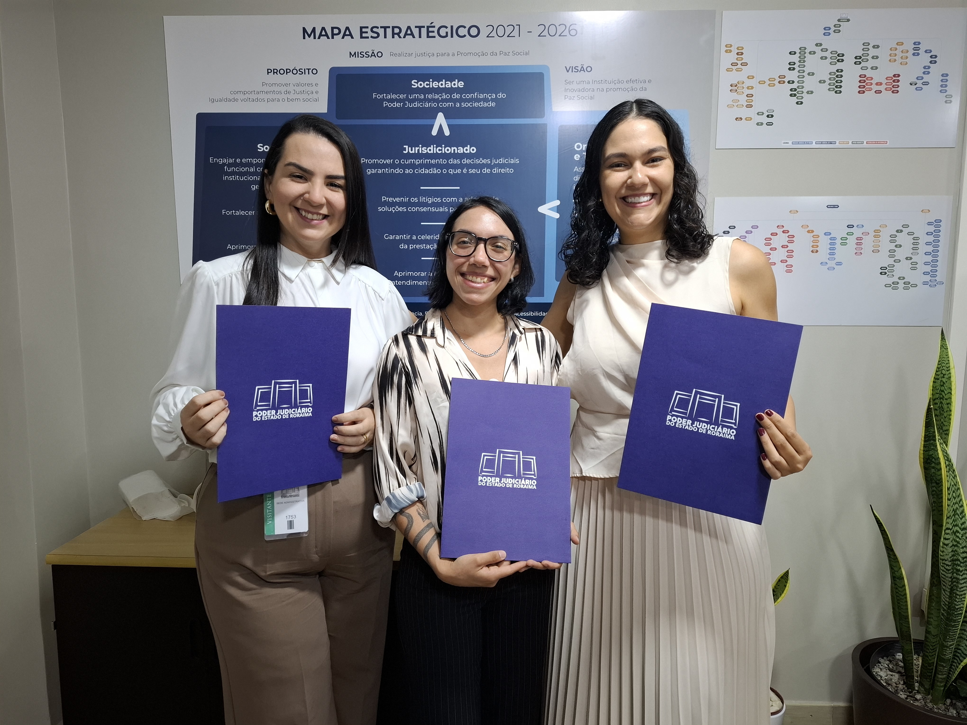 Servidoras aprovadas em concurso tomam posse e iniciam nova etapa no Judiciário roraimense