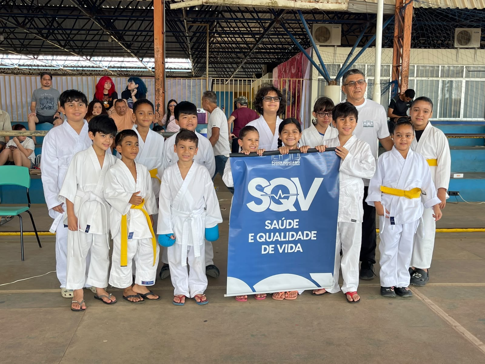 Alunos de karatê do TJRR conquistam 15 medalhas em primeira competição externa