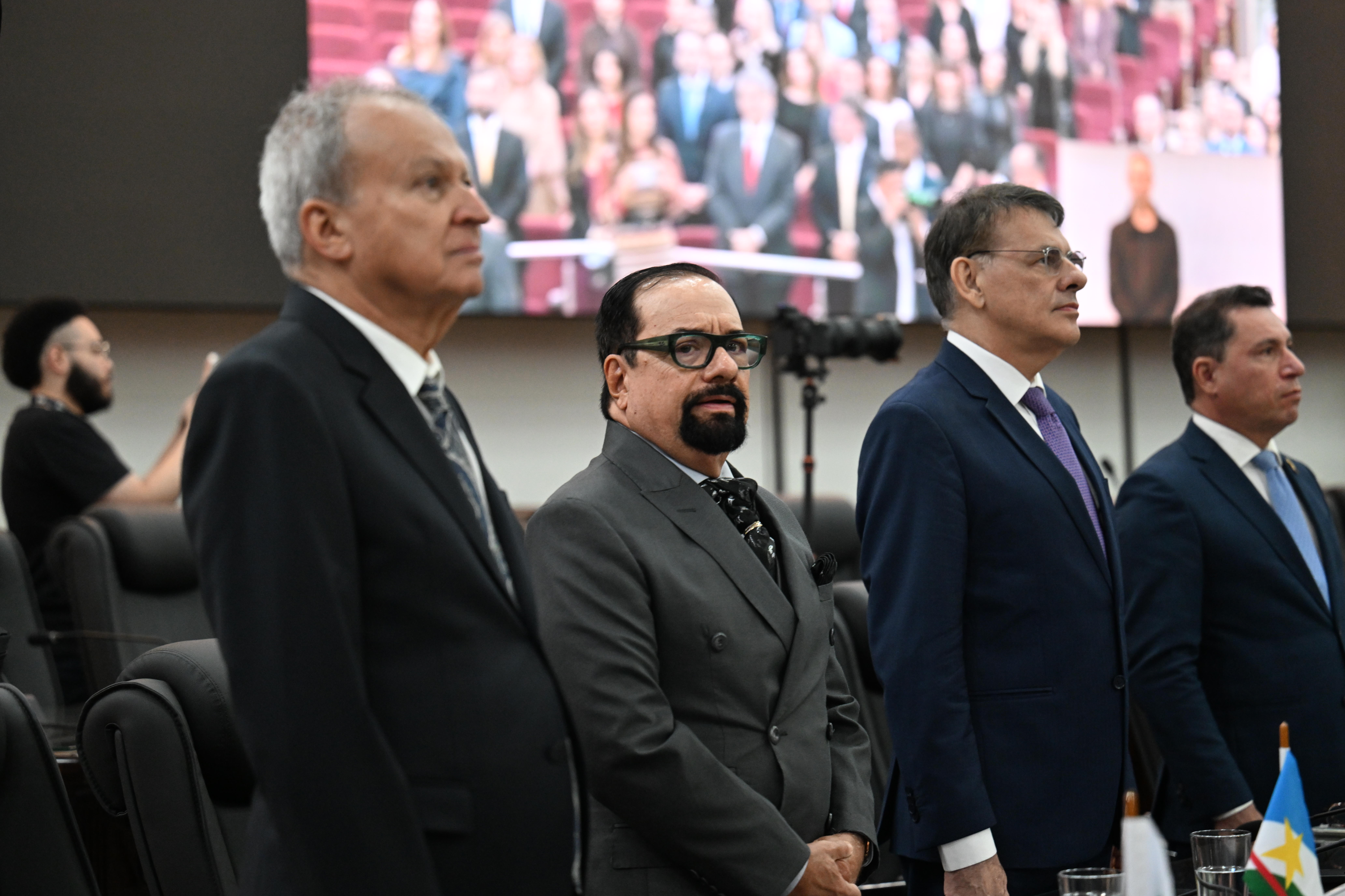imagem mostra o presidente do TJRR junto com outros 3 presidentes durante CONSEPRE 