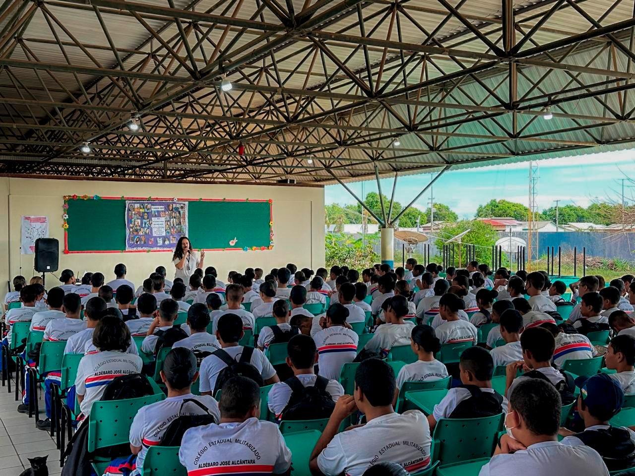 Justiça Comunitária aborda comunicação não violenta em escolas do município de Bonfim