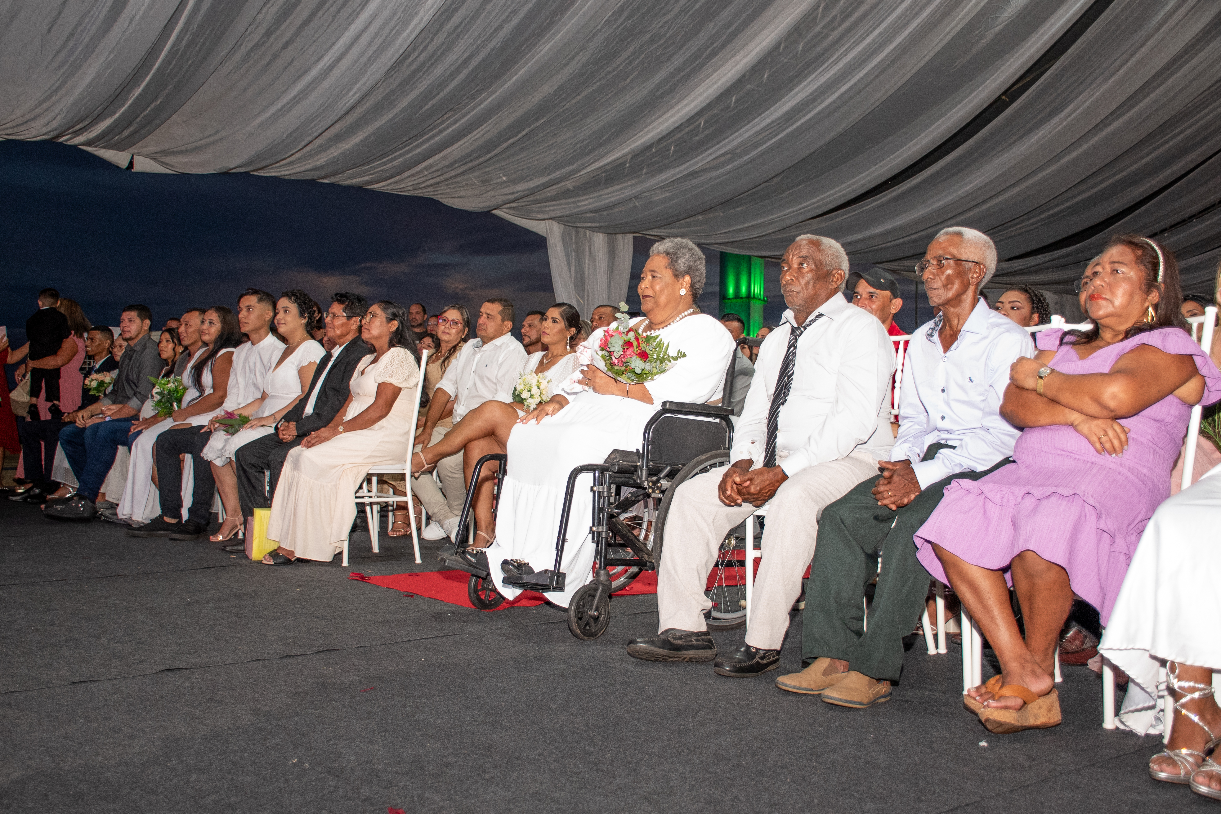 OFICIALIZAÇÃO MATRIMONIAL – Cidadania e dignidade são garantidas durante Casamento Coletivo
