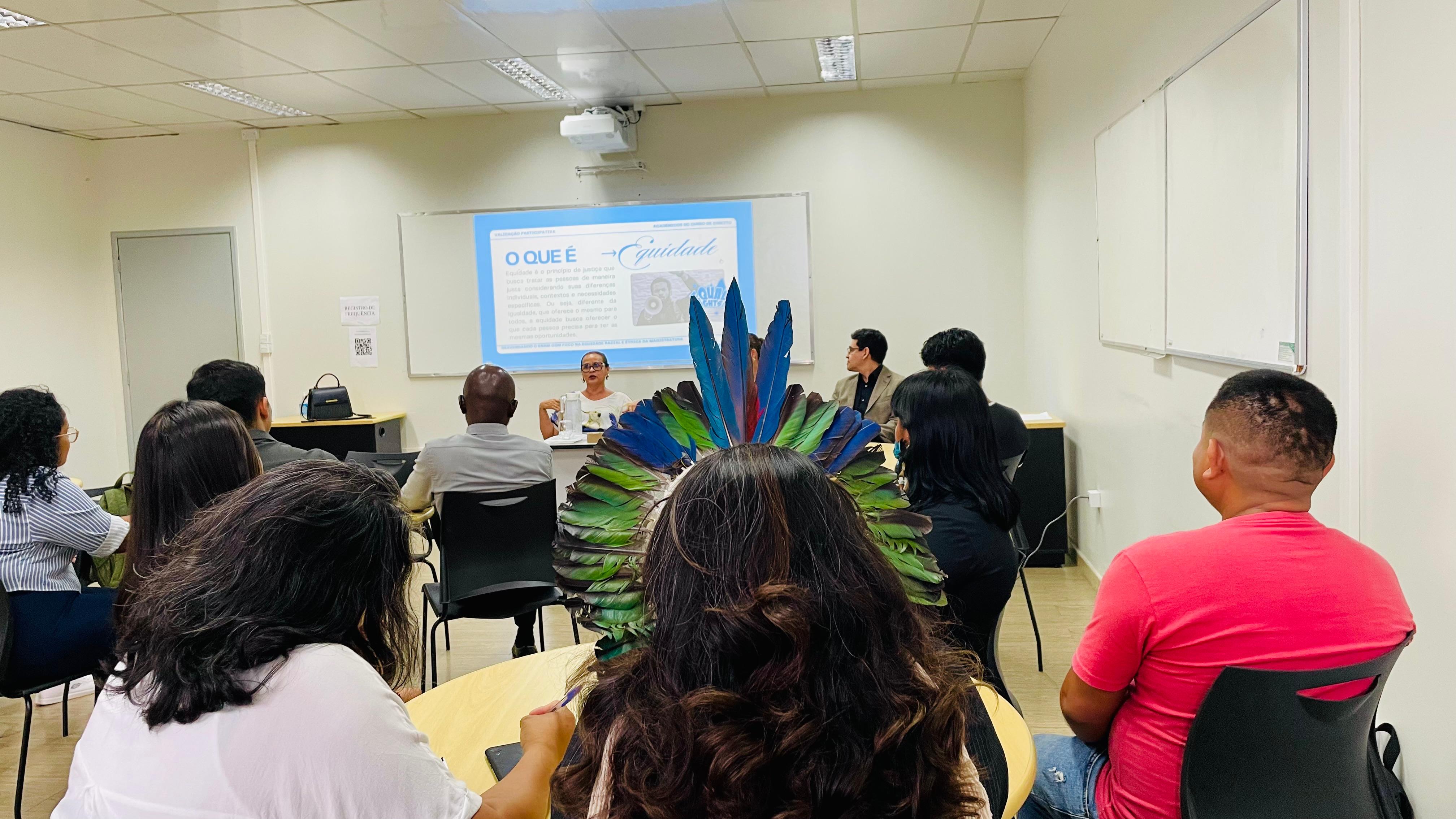 Reunião com estudantes debate equidade racial no Exame Nacional da Magistratura