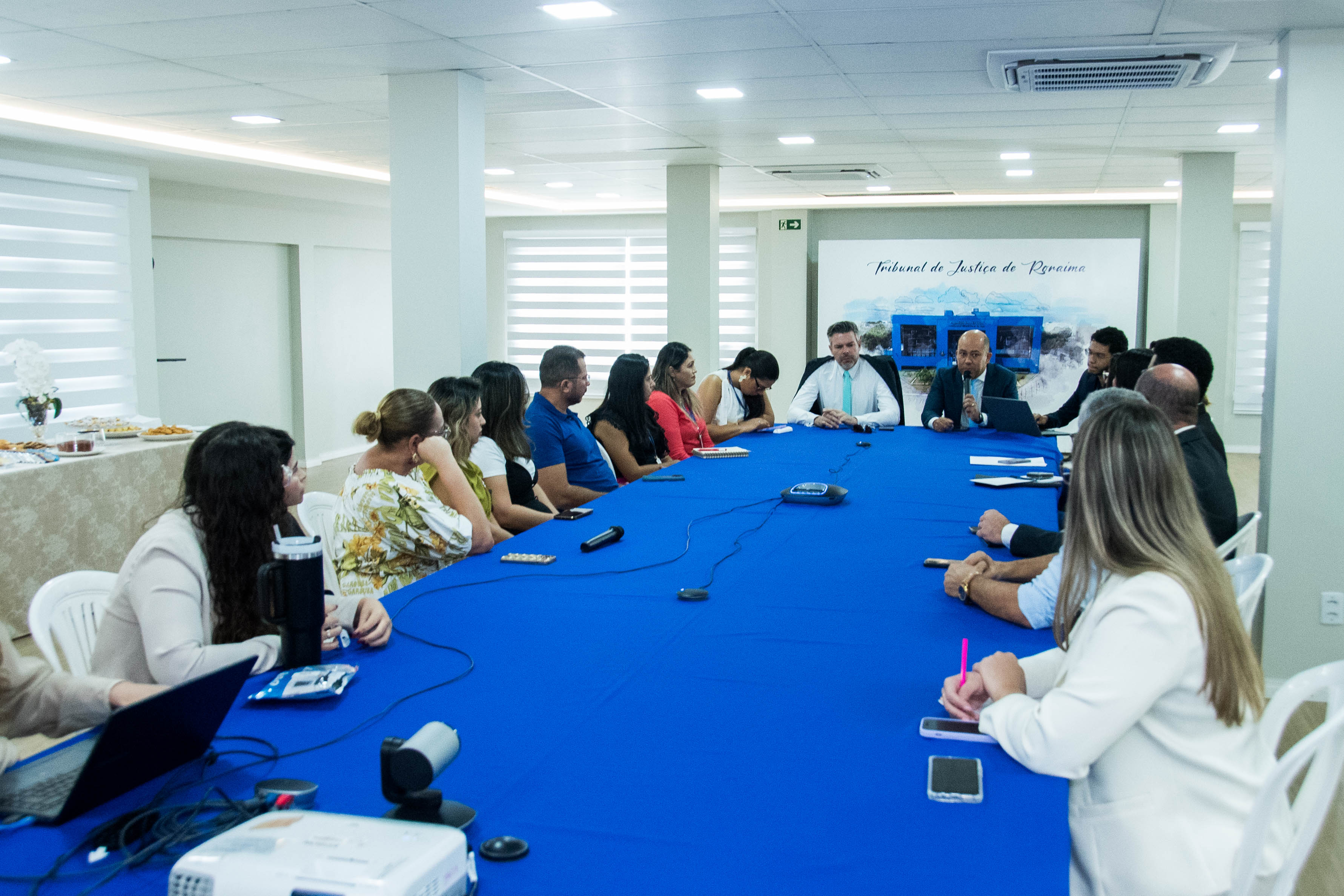 Reunião entre Judiciário e gestores, estadual e municipal, propõe alinhar fluxo para demandas judiciais na área da saúde em Roraima
