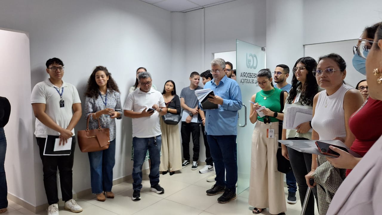 JUSTIÇA NA PRÁTICA - Estudantes da UERR visitam Corregedoria e conhecem rotina do Judiciário