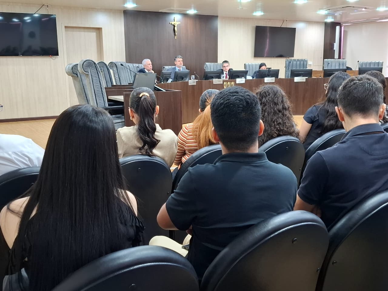 Estudantes do curso de Direito da UFRR visitam Palácio da Justiça