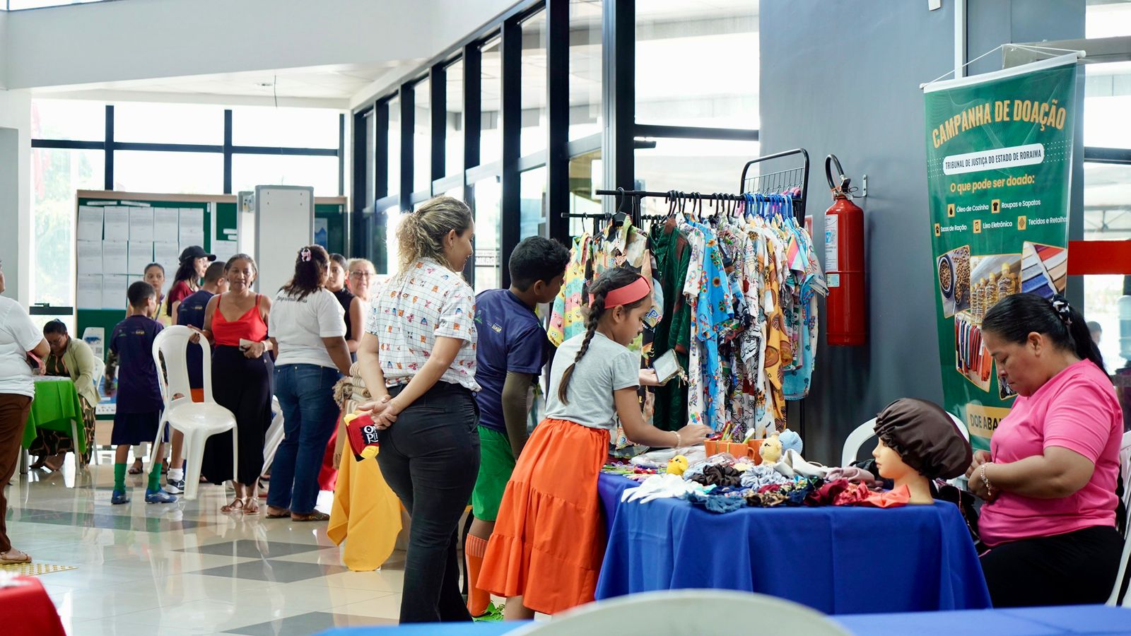 DIA DAS CRIANÇAS - Jovens empreendedores movimentam o Fórum Criminal na 2ª edição da Feirinha de Artesanato Kids