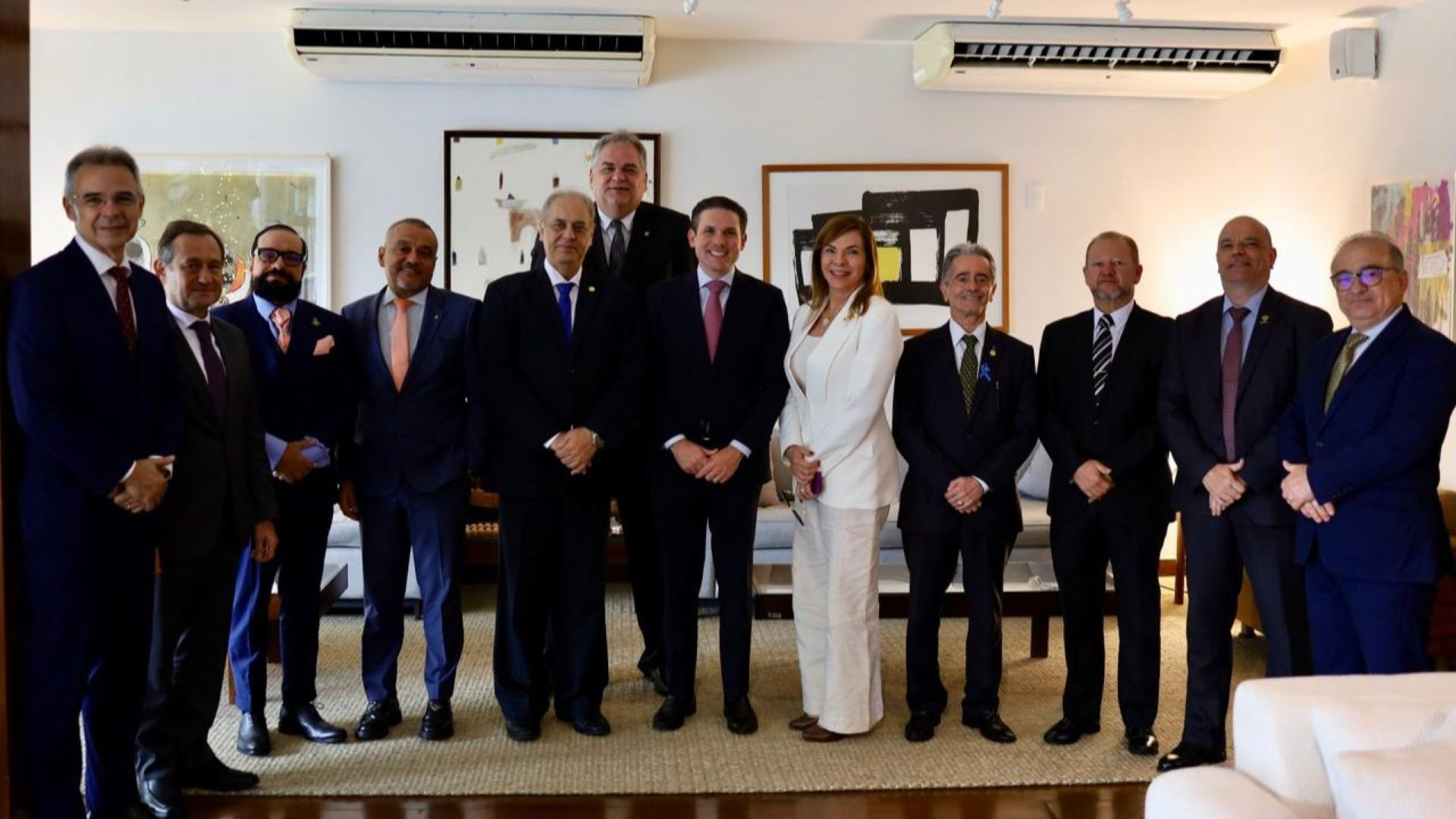 JUDICIÁRIO EM REDE -Tribunais se unem em Brasília para debater modernização da Justiça e impactos da Reforma Administrativa