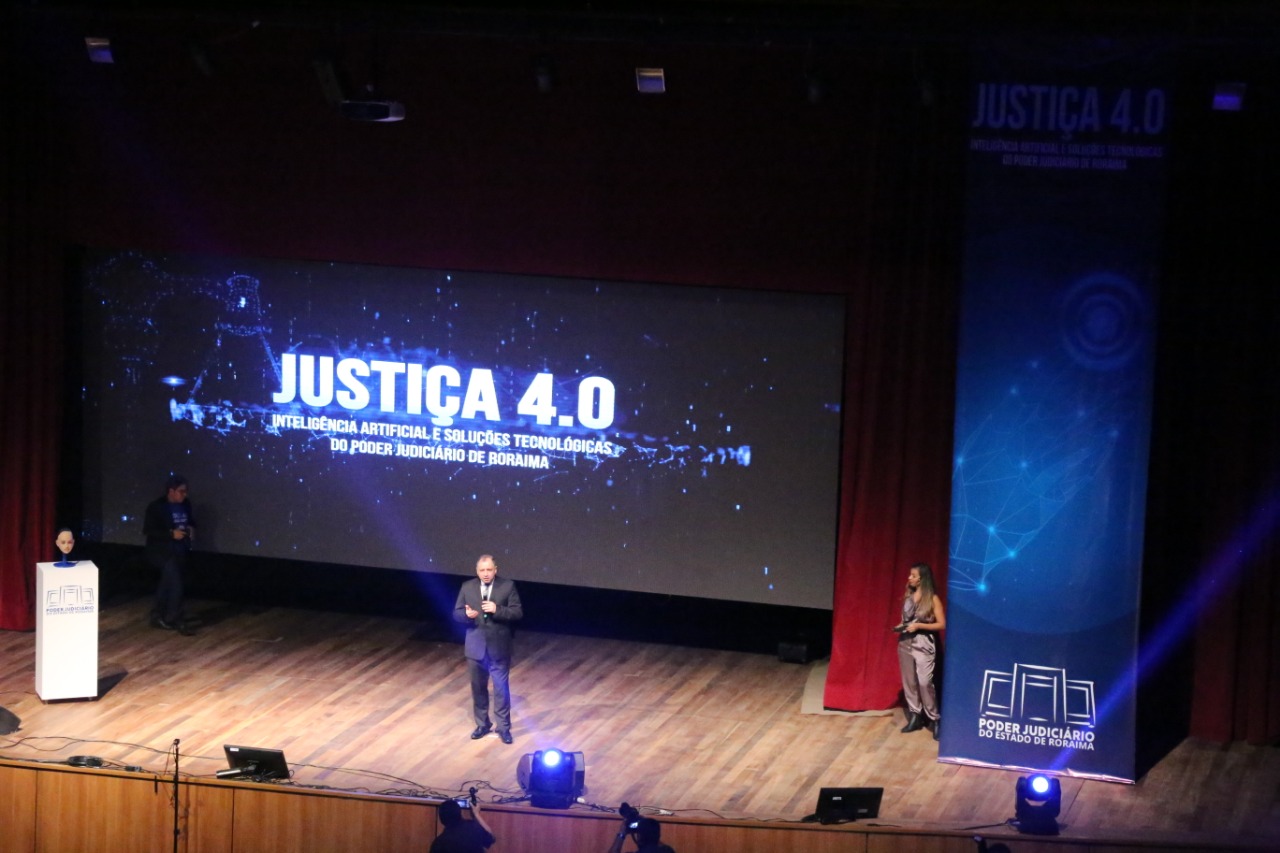 Presidente do Tribunal de Justiça de Roraima, desembargador Mozarildo Cavalcanti, falando com o publico no Justiça 4.0