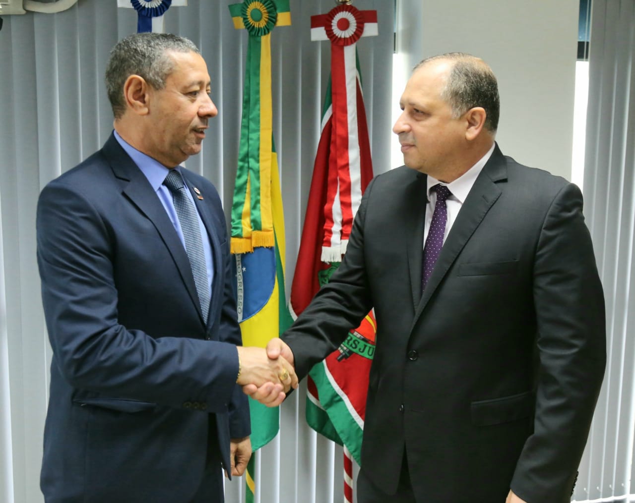 Edinaldo Vidal e o presidente do TJRR, desembargador Mozarildo Cavalcanti.